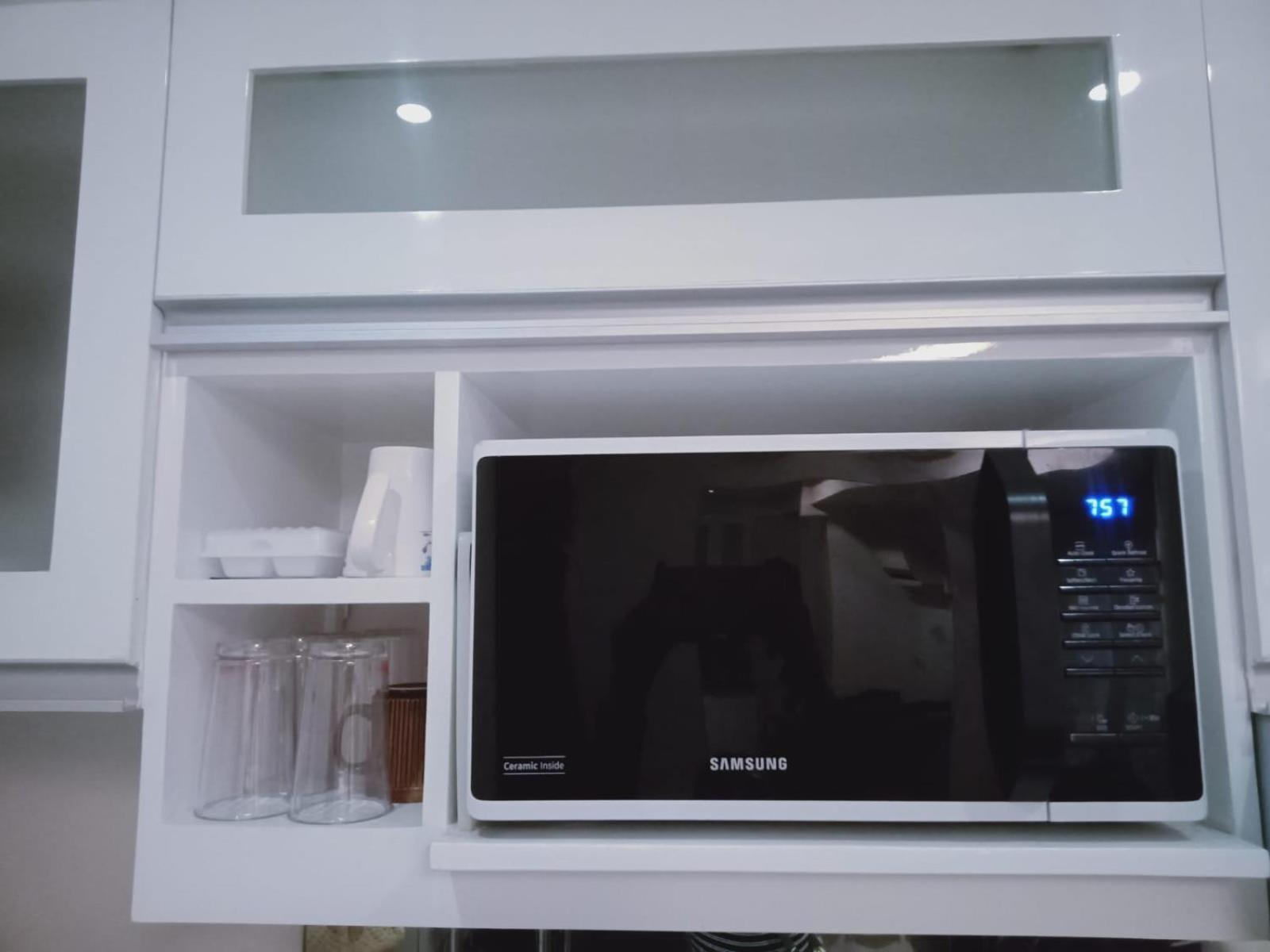 2 Bedrooms Units Forbes Area 5Th Avenue Bgc Center マニラ市 エクステリア 写真