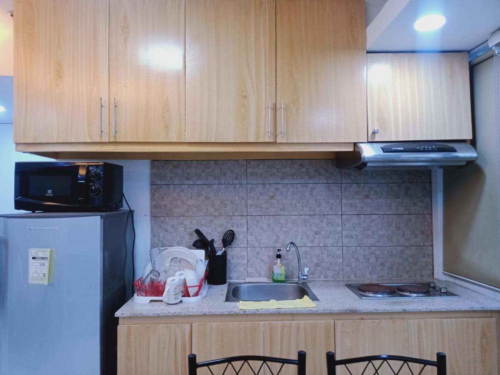 2 Bedrooms Units Forbes Area 5Th Avenue Bgc Center マニラ市 エクステリア 写真