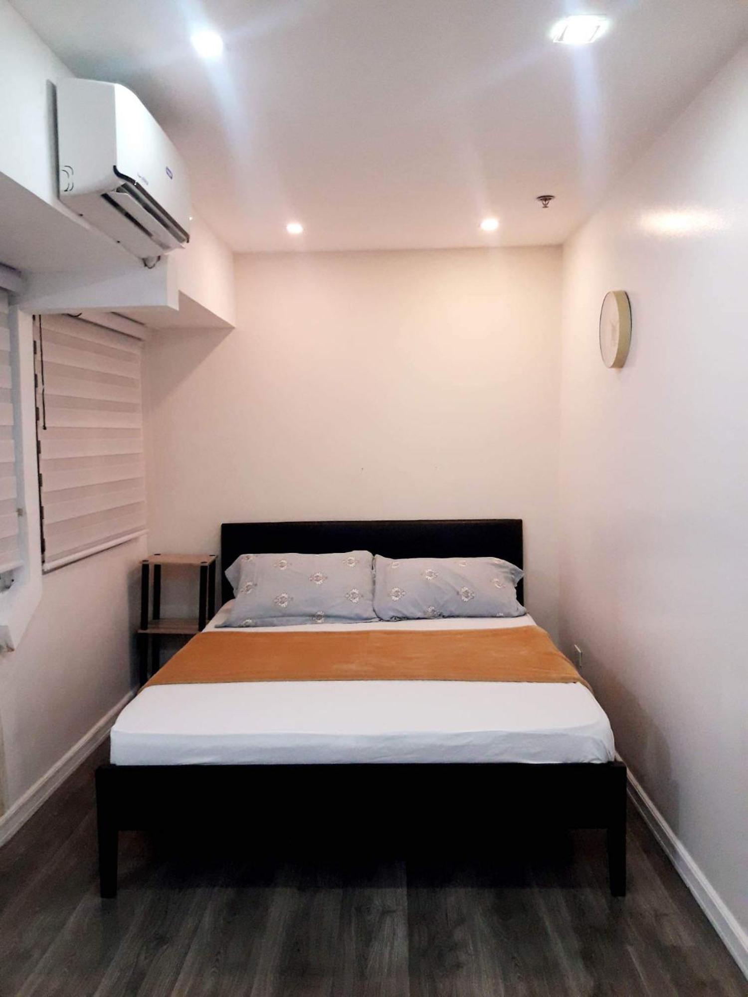 2 Bedrooms Units Forbes Area 5Th Avenue Bgc Center マニラ市 エクステリア 写真
