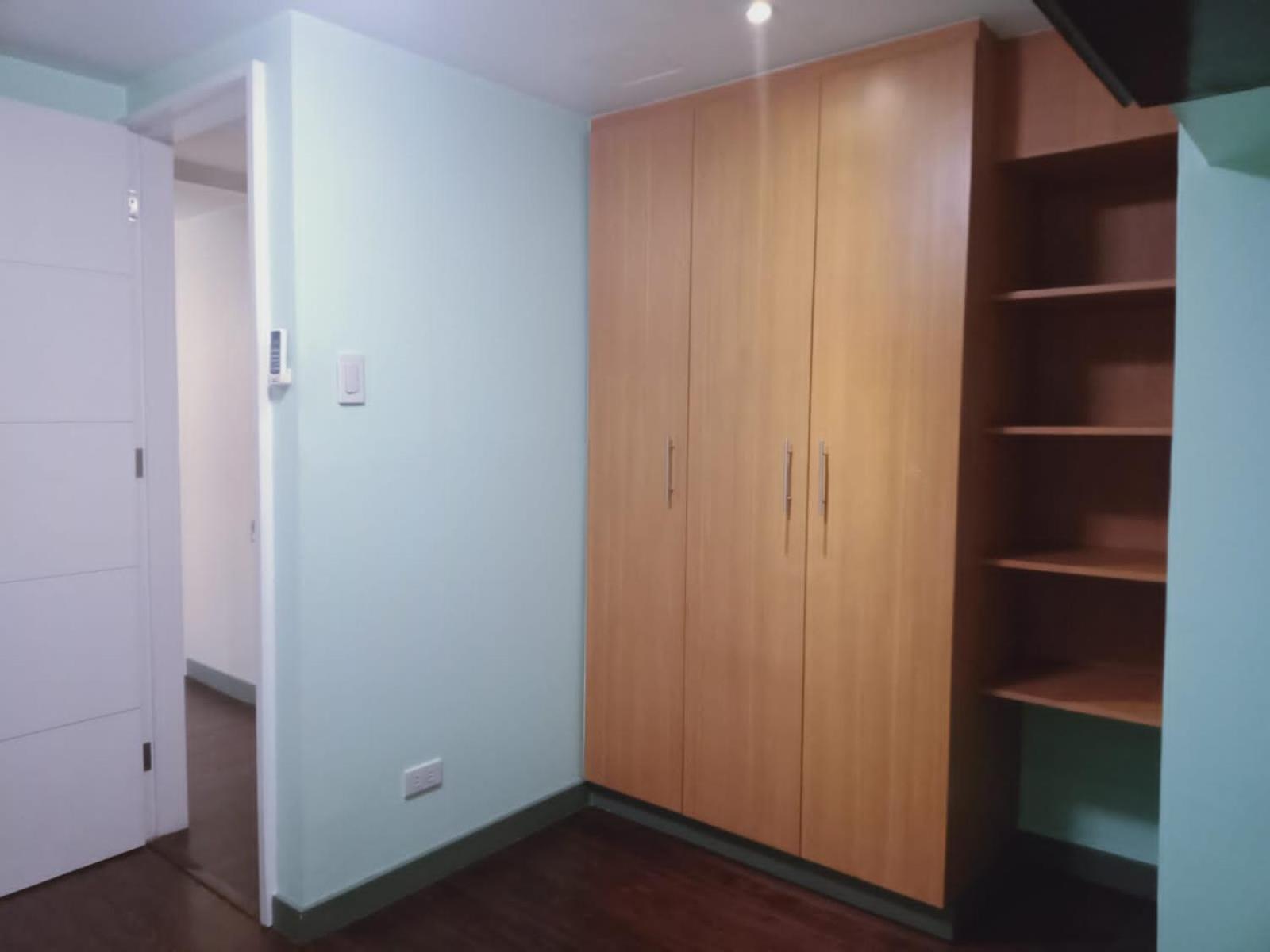2 Bedrooms Units Forbes Area 5Th Avenue Bgc Center マニラ市 エクステリア 写真