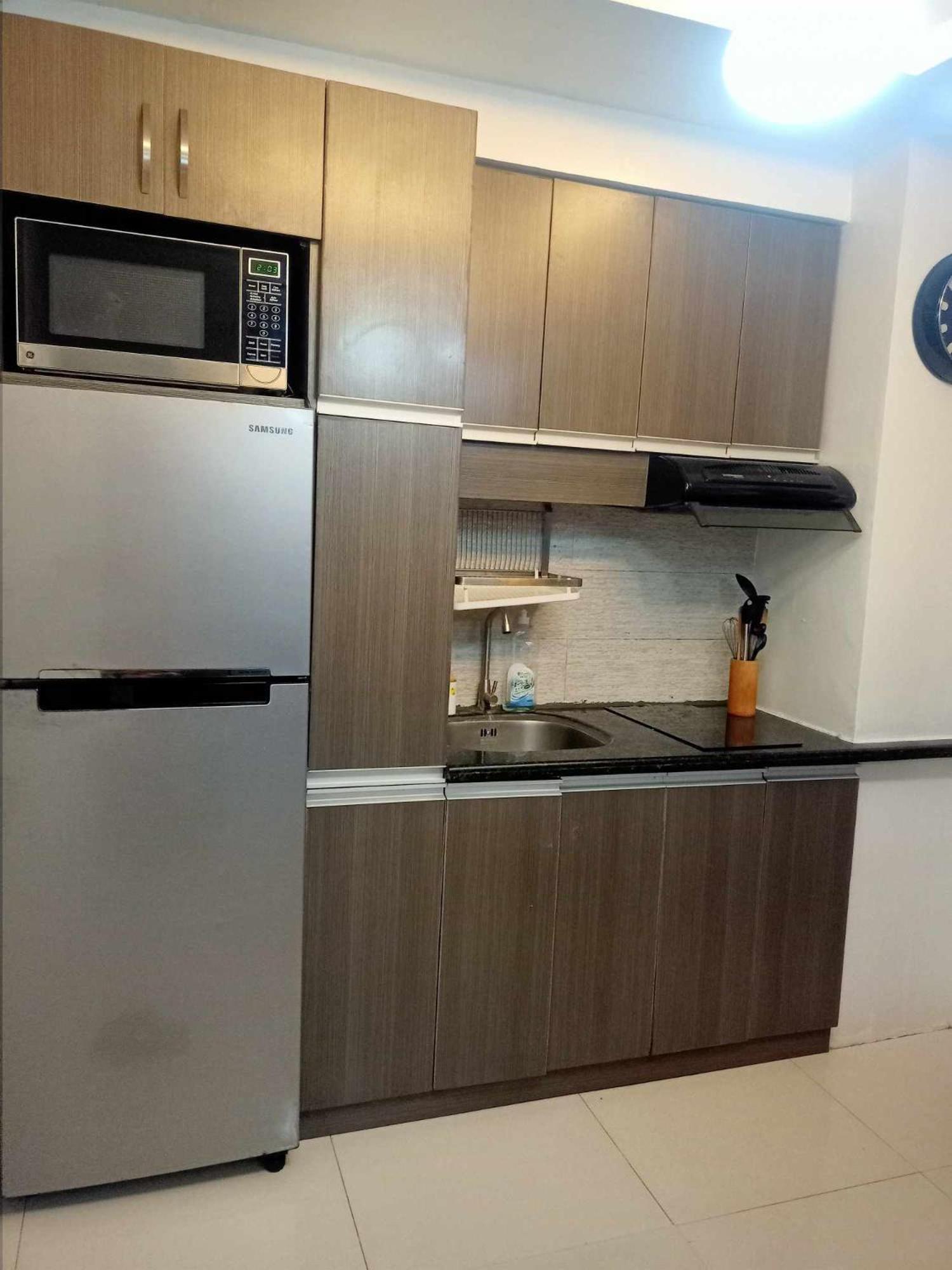 2 Bedrooms Units Forbes Area 5Th Avenue Bgc Center マニラ市 エクステリア 写真