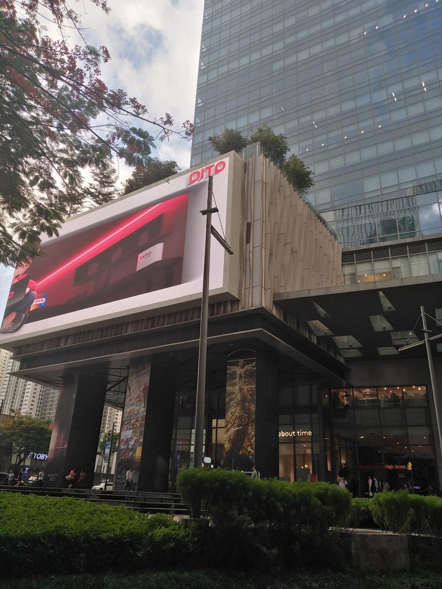 2 Bedrooms Units Forbes Area 5Th Avenue Bgc Center マニラ市 エクステリア 写真