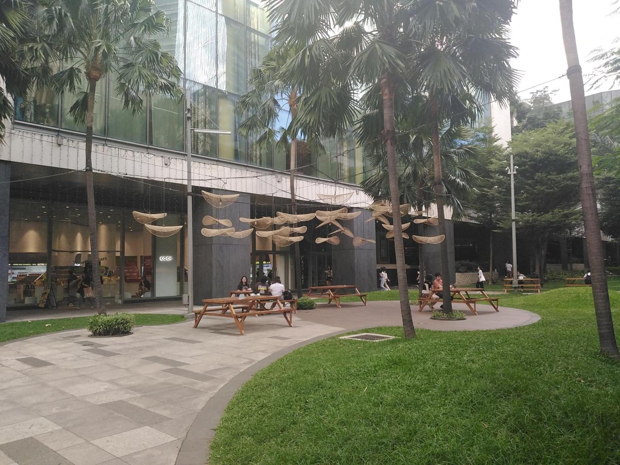 2 Bedrooms Units Forbes Area 5Th Avenue Bgc Center マニラ市 エクステリア 写真