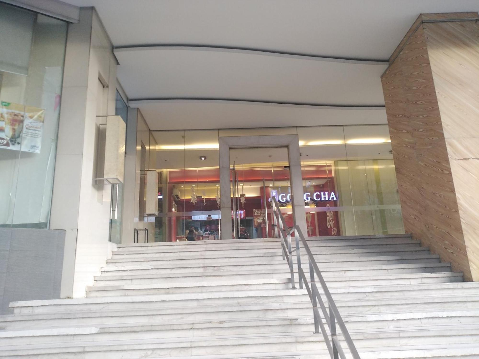 2 Bedrooms Units Forbes Area 5Th Avenue Bgc Center マニラ市 エクステリア 写真